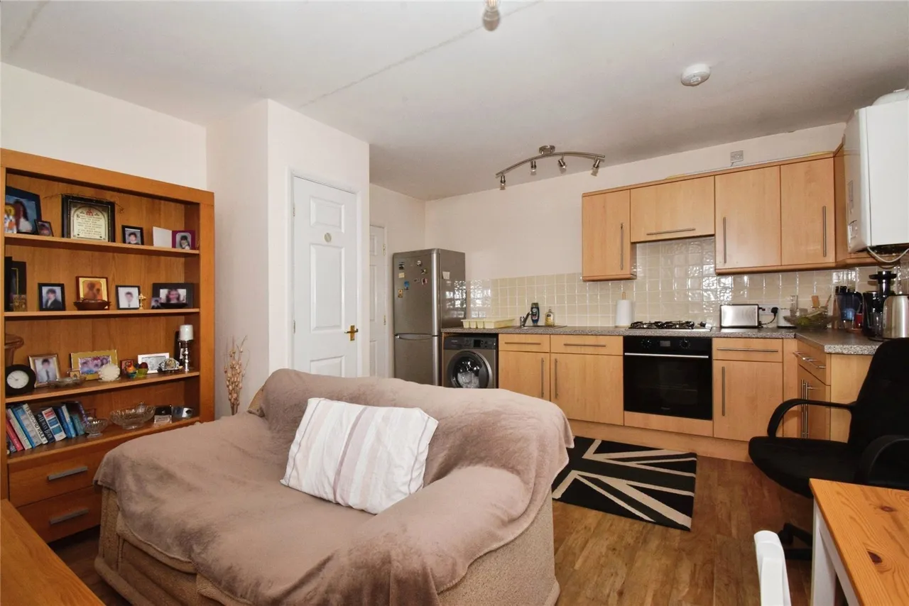 Bull Head Street, Wigston, LE18, photo 6