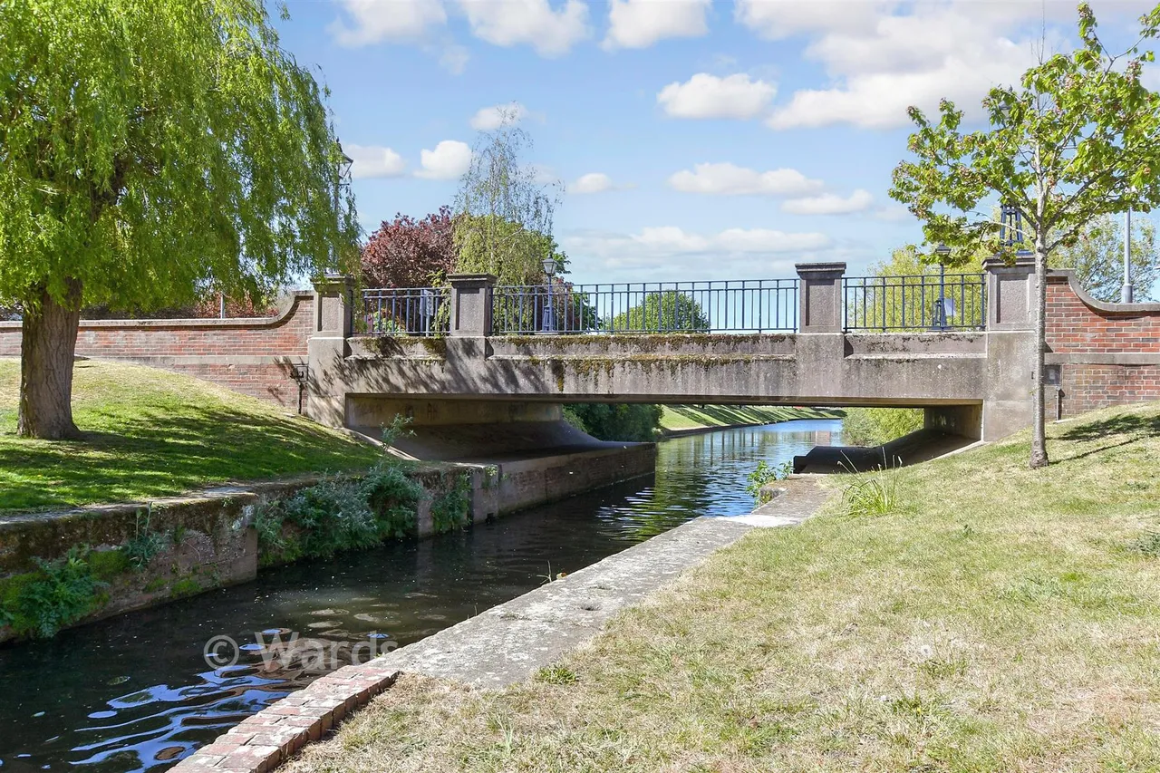 Palmer Drive, Hythe, CT21, photo 12