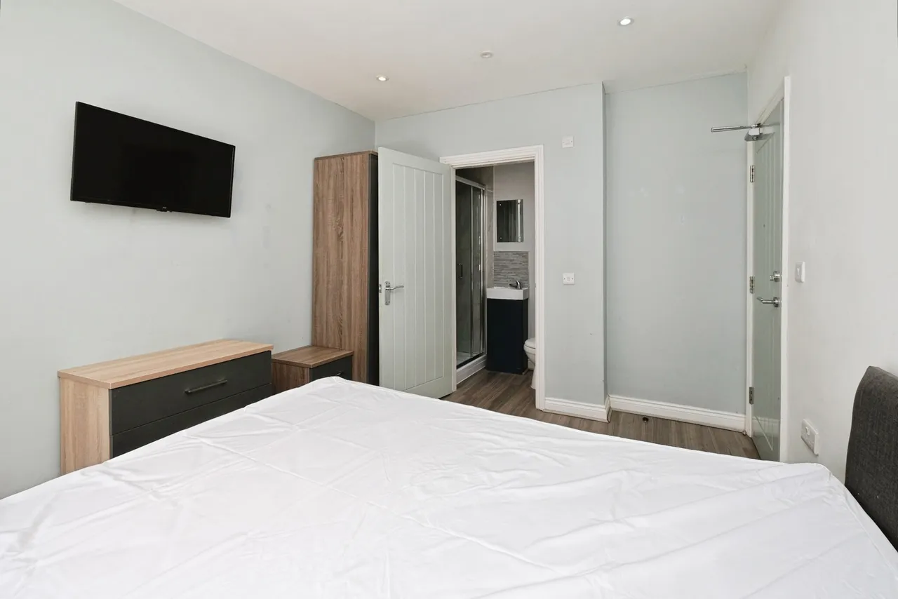 Calton Avenue, Liverpool, L18, photo 24