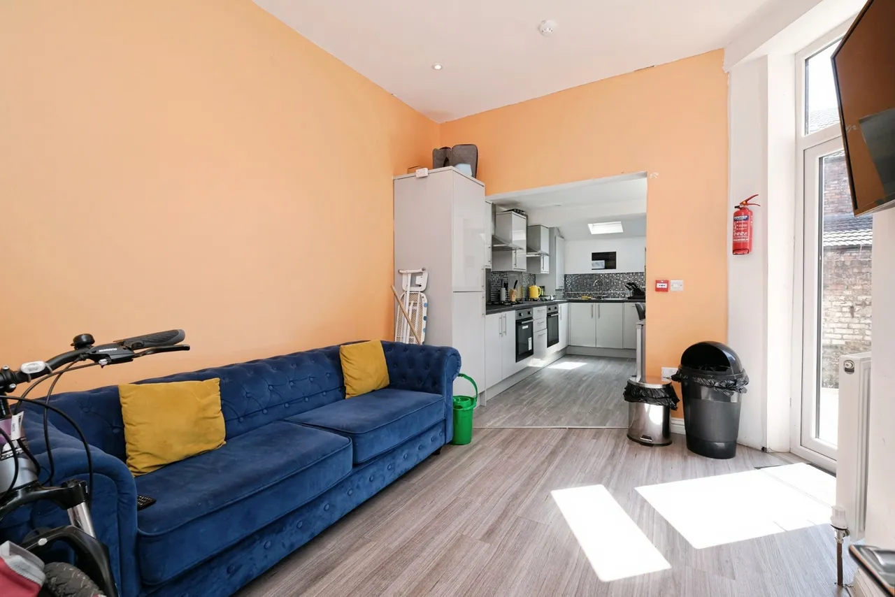 Calton Avenue, Liverpool, L18, photo 6