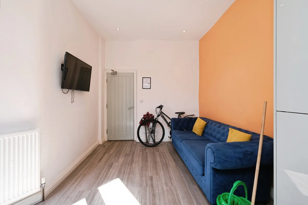 Calton Avenue, Liverpool, L18, photo 7