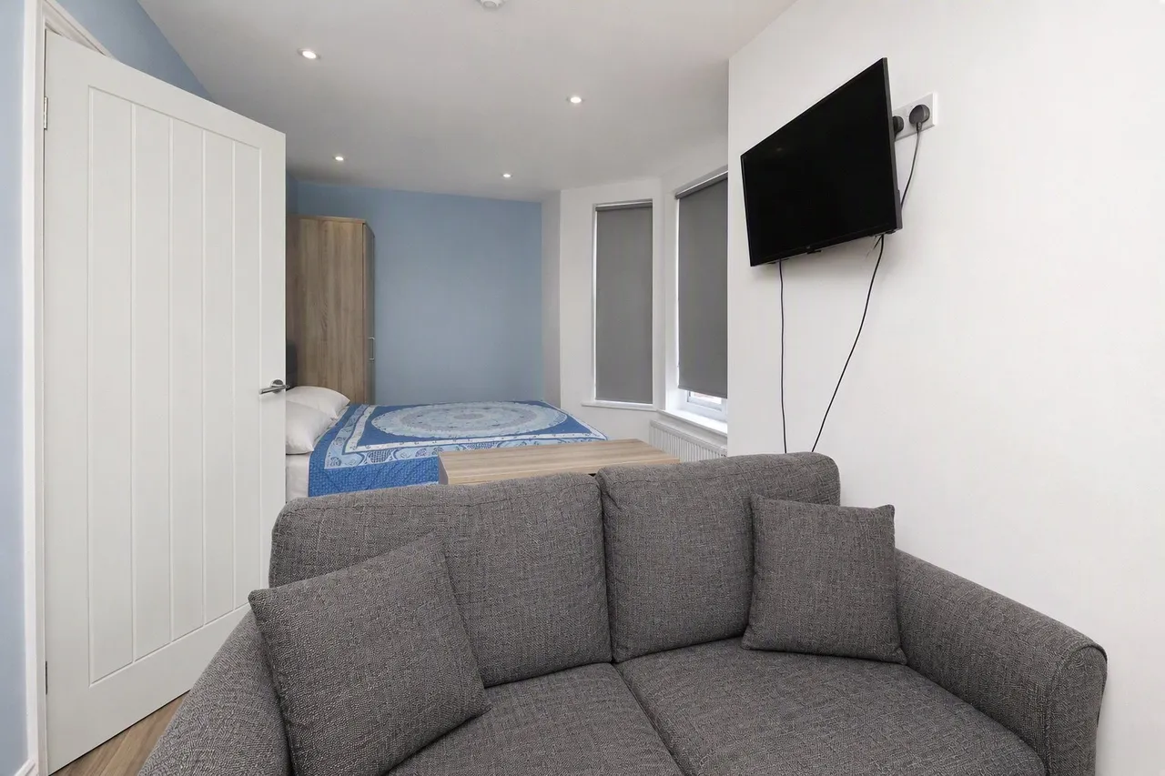 Calton Avenue, Liverpool, L18, photo 15