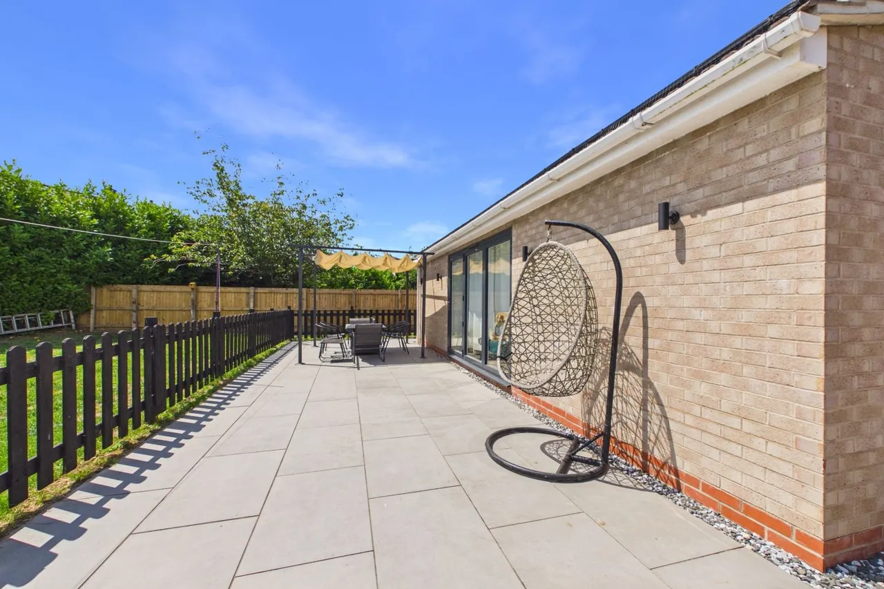 Town Drove, Quadring, PE11, photo 25