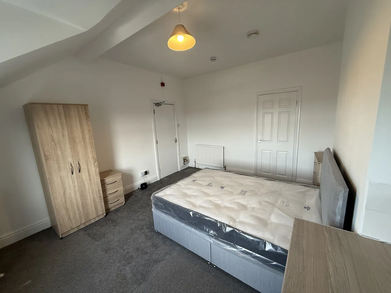 1 bed house to rent — Room To Rent, Balby Road, Balby, DN4 0NE