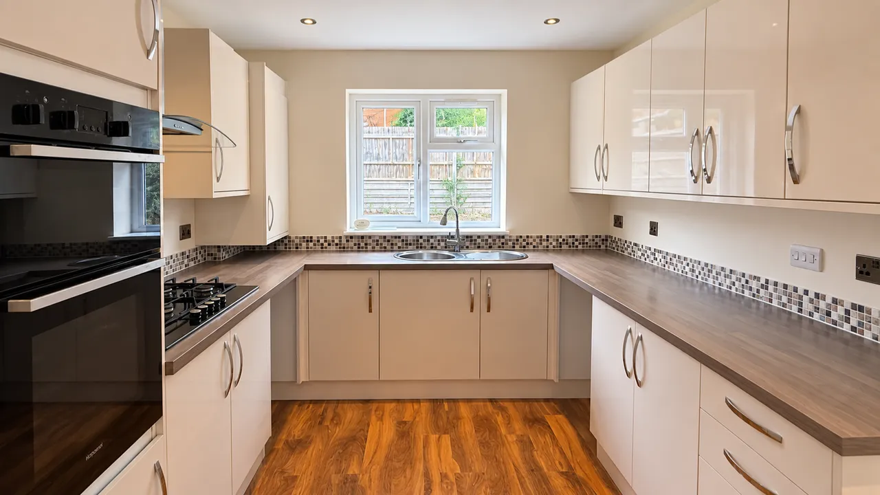Ashtree grove, Warden, ME12, photo 6