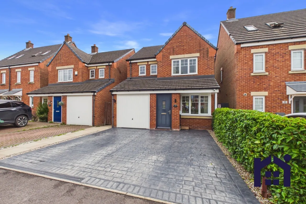 3 bed house for sale — Ferndown Avenue, Buckshaw Village, Chorley, PR7 7GZ