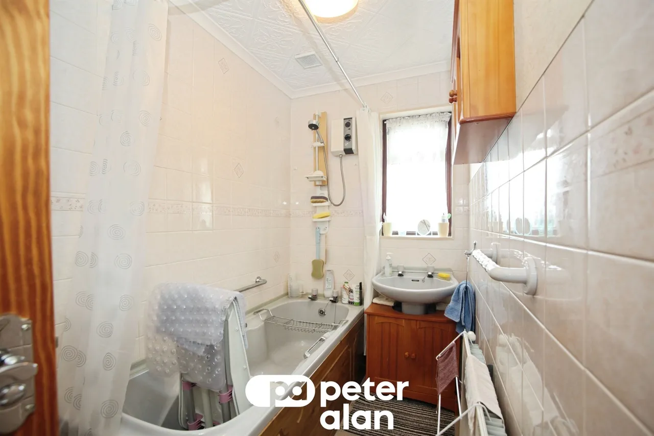 Dan-Y-Gaer Road, Hengoed, CF82, photo 9