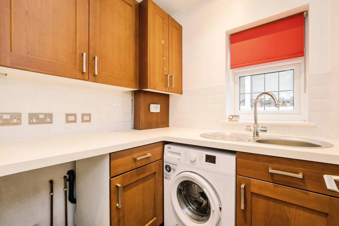 Warren Drive, Hornchurch, RM12, photo 12
