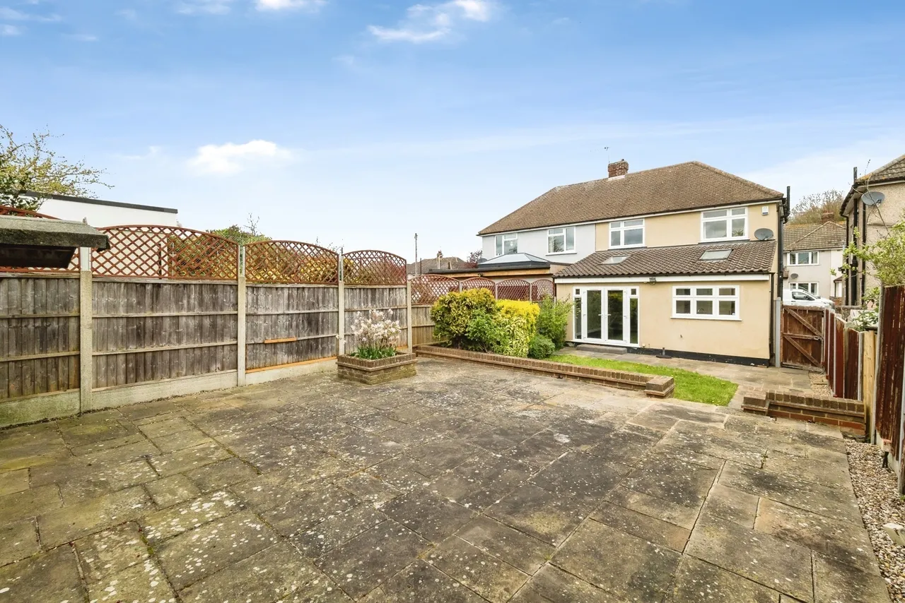 Warren Drive, Hornchurch, RM12, photo 7