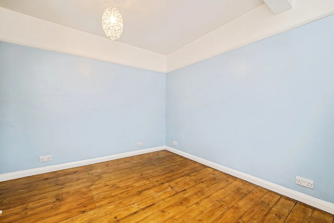 Warren Drive, Hornchurch, RM12, photo 15