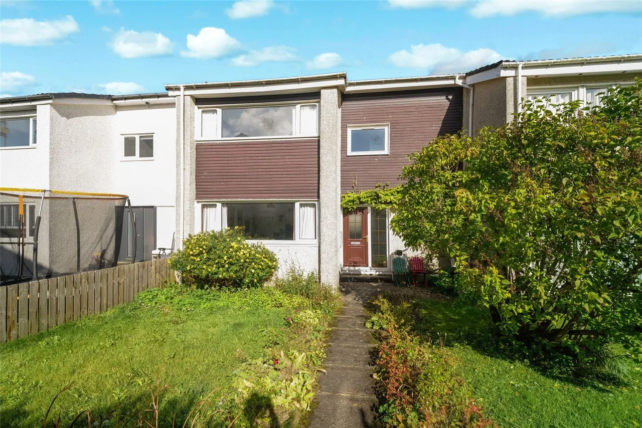 4 bed house for sale, Colonsay, St Leonards, G74