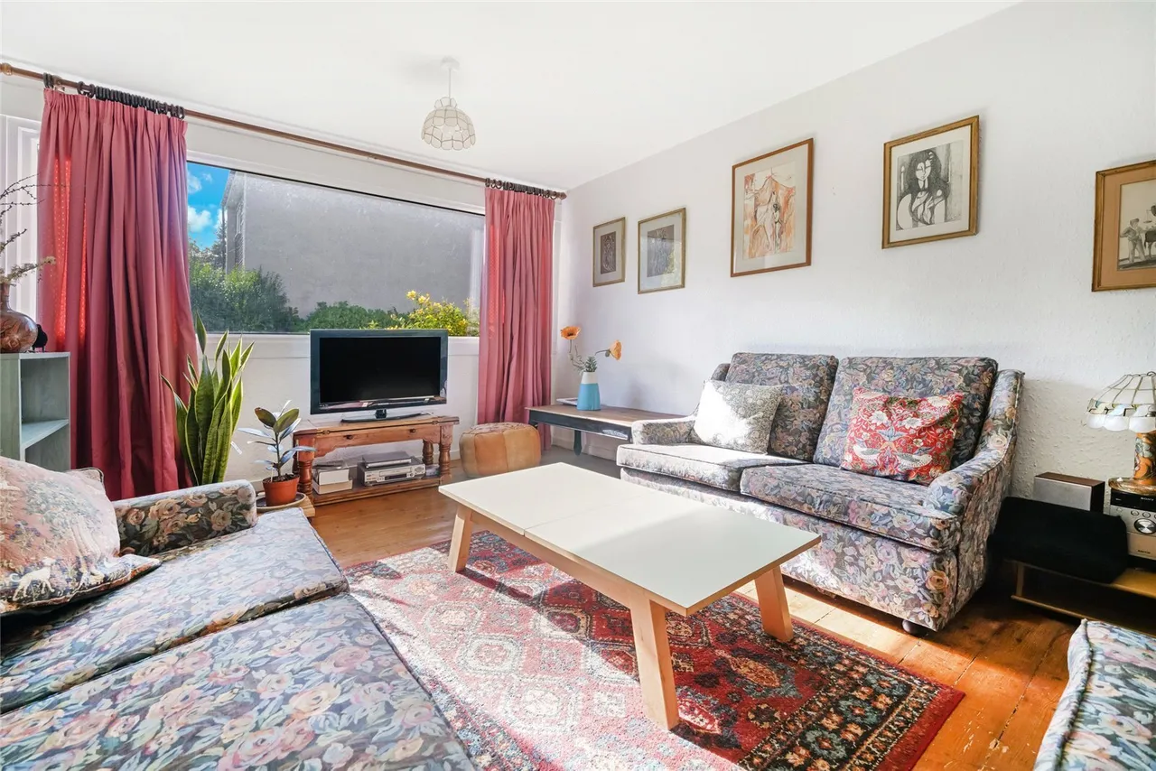 Colonsay, St Leonards, G74, photo 5