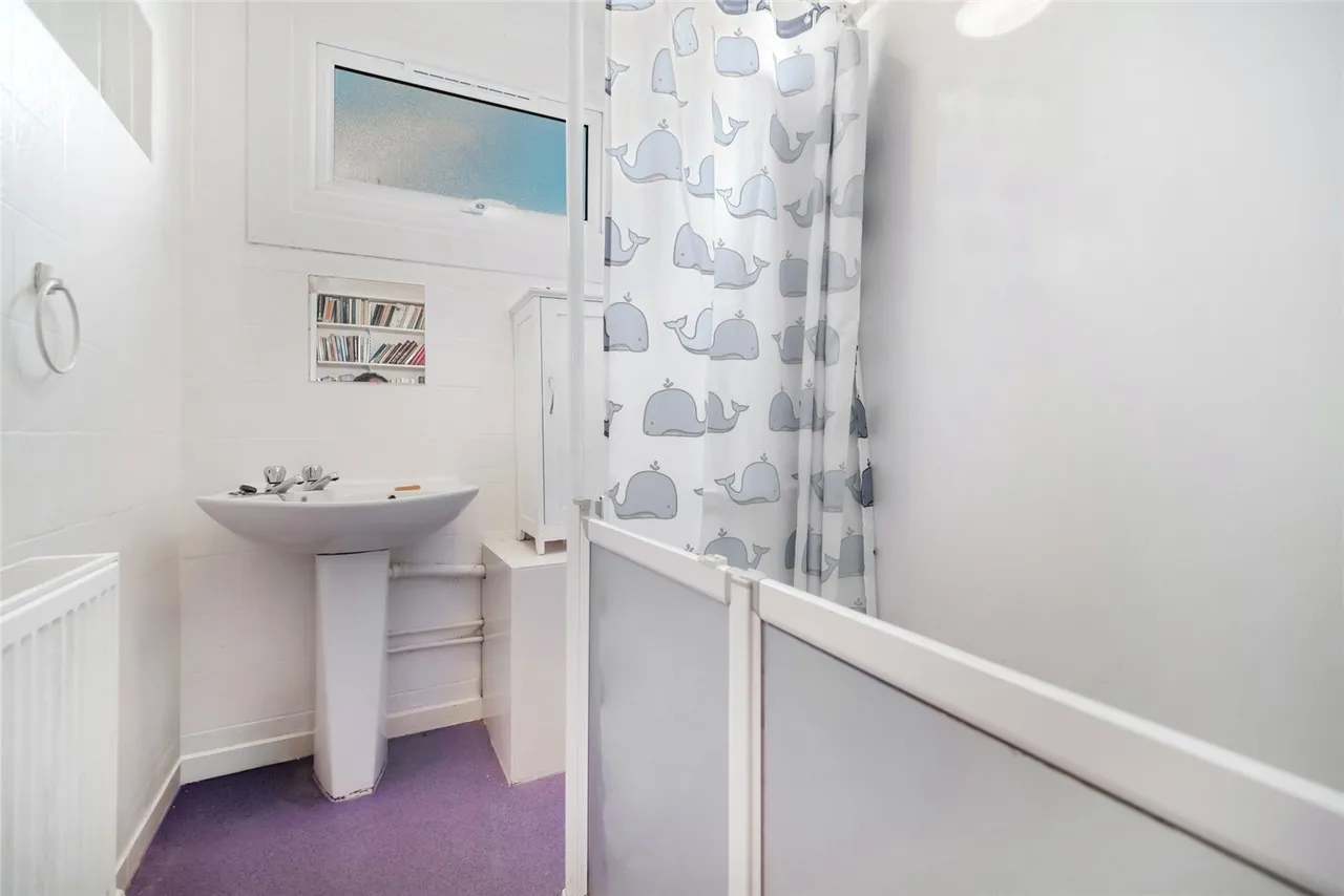 Colonsay, St Leonards, G74, photo 17