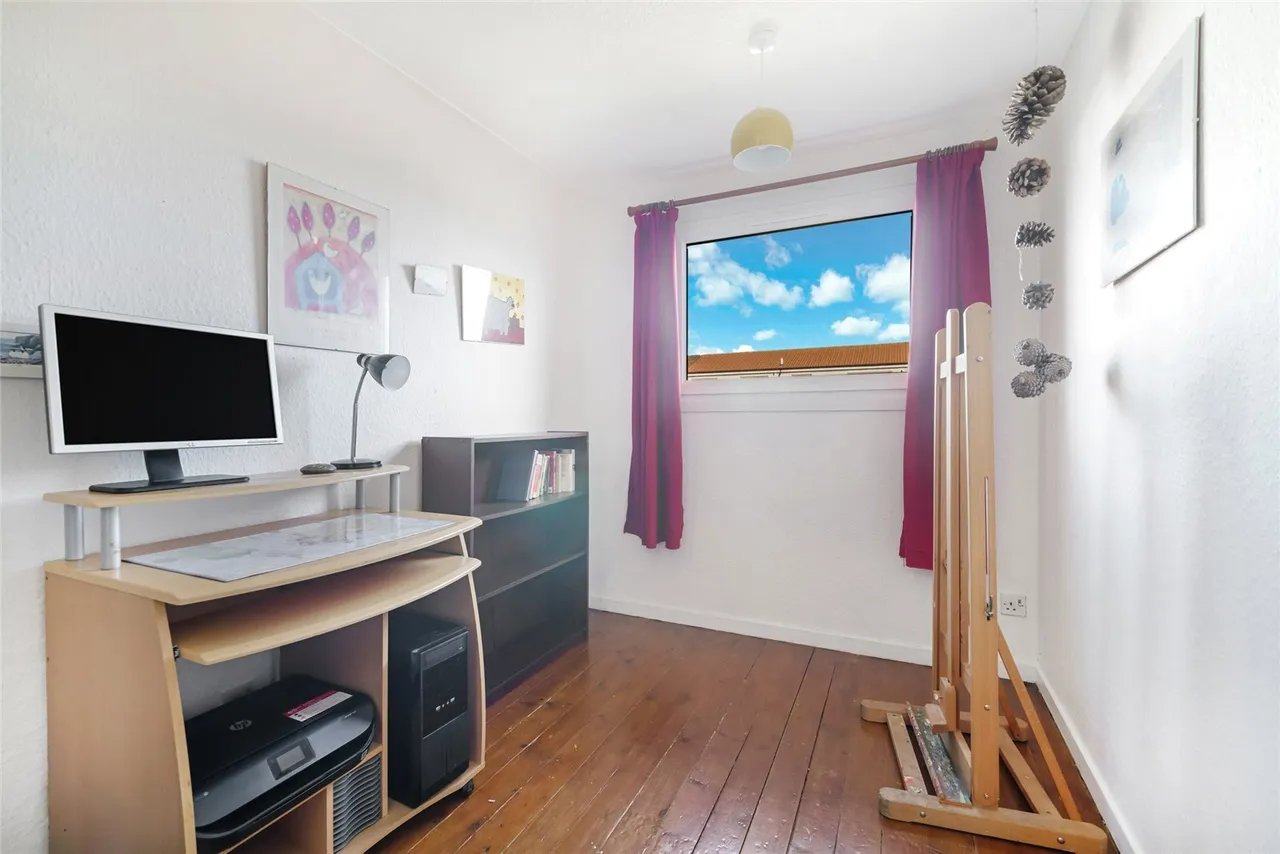 Colonsay, St Leonards, G74, photo 19