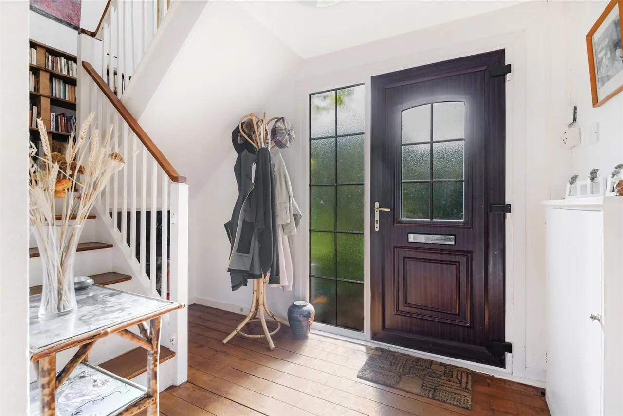 Colonsay, St Leonards, G74, photo 2