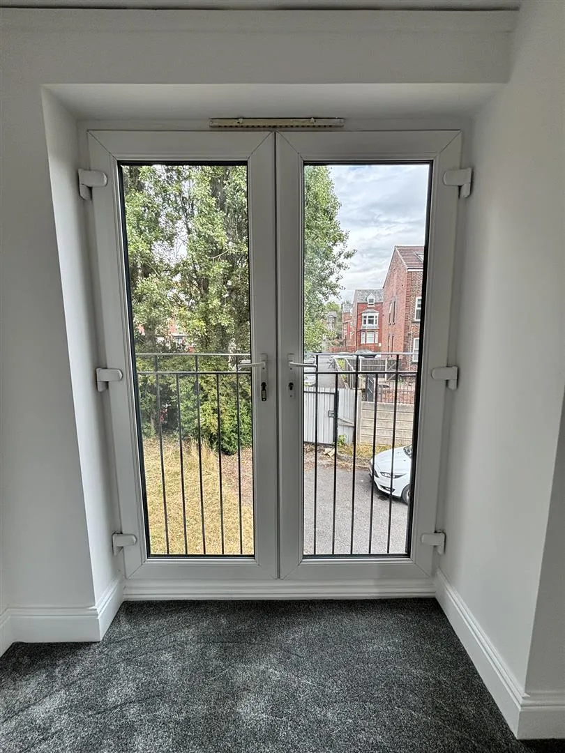 Ladybarn Crescent, Fallowfield, M14, photo 4