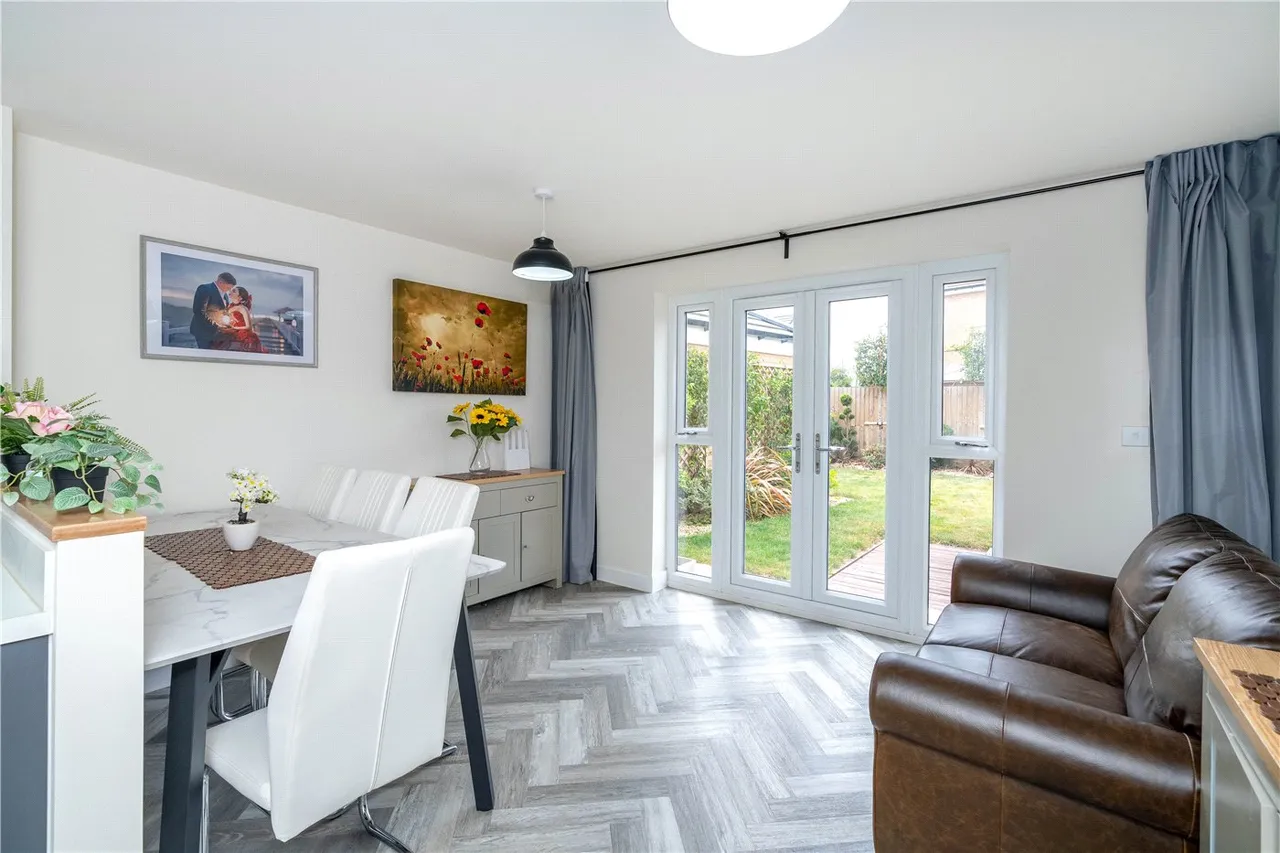 Bates Close, Bourne, Lincolnshire, PE10, photo 8