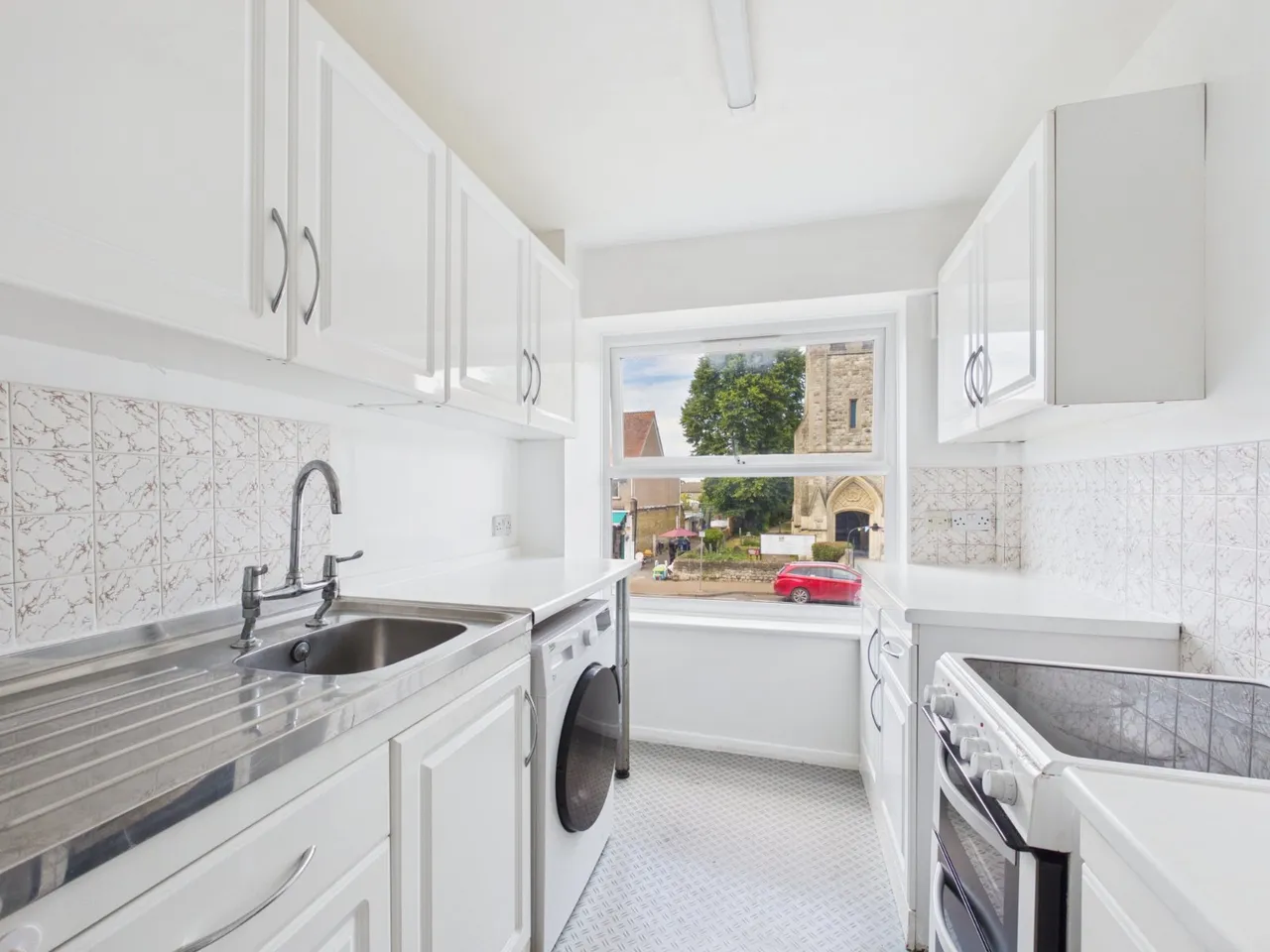 Church Road, Ashford, TW15, photo 4