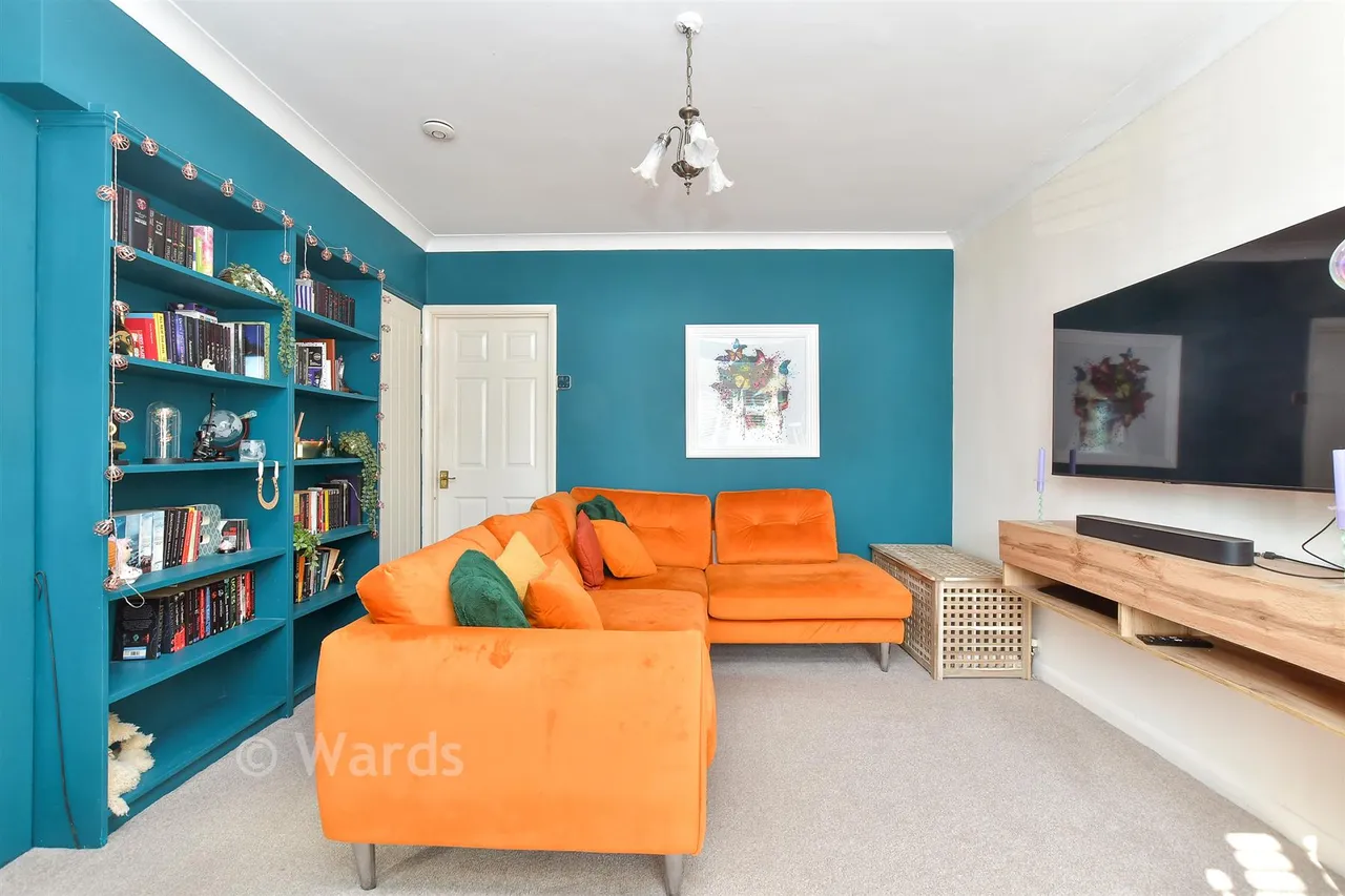 Woodstock Road, Strood, ME2, photo 5