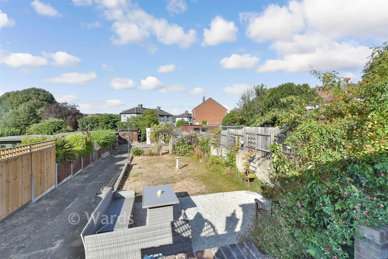 Woodstock Road, Strood, ME2, photo 12