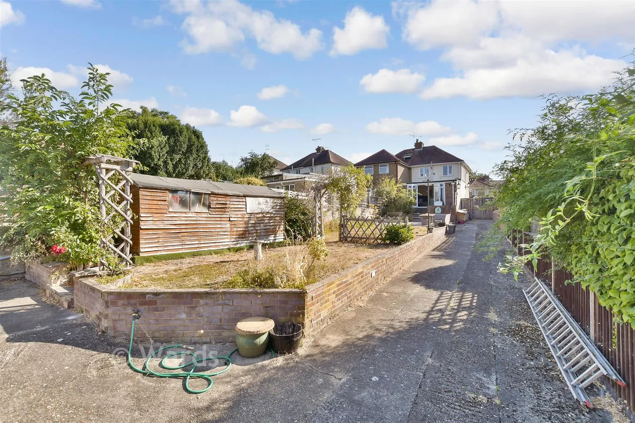 Woodstock Road, Strood, ME2, photo 11