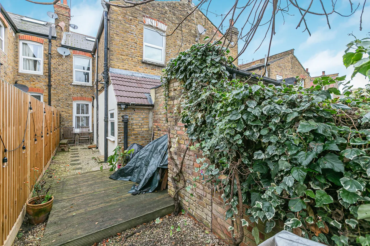 Staines Road, Twickenham, TW2, photo 12