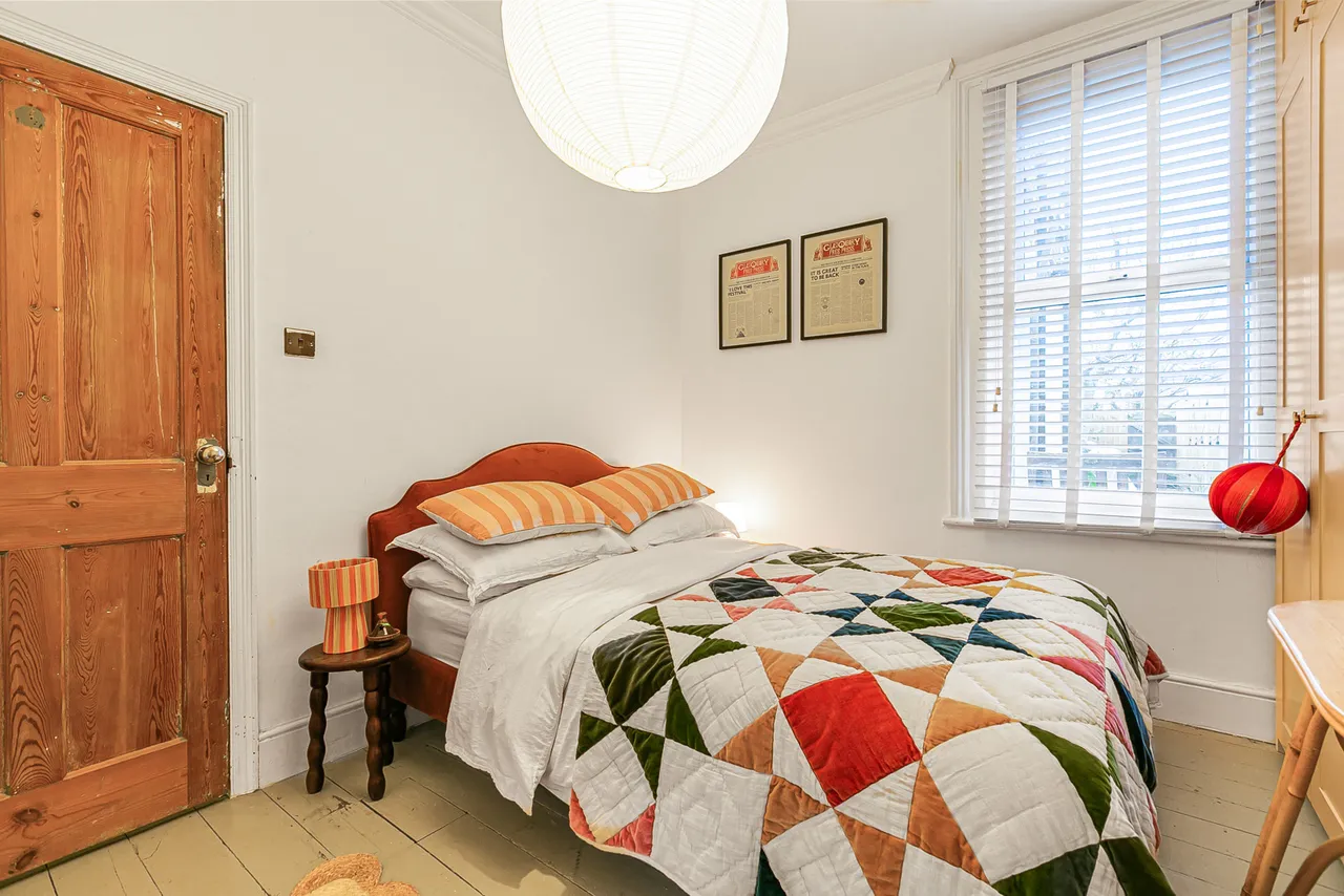 Staines Road, Twickenham, TW2, photo 14