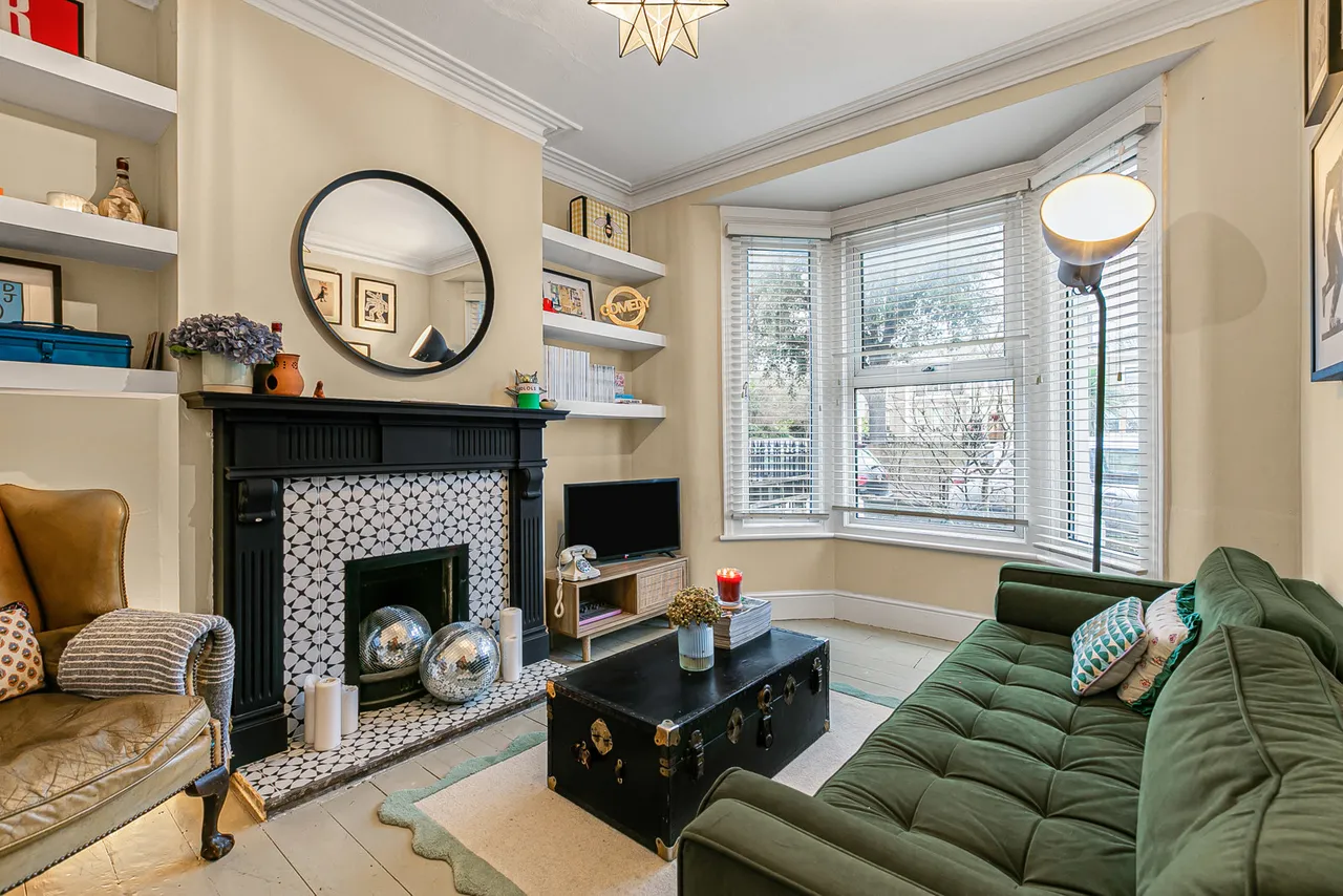 Staines Road, Twickenham, TW2, photo 2