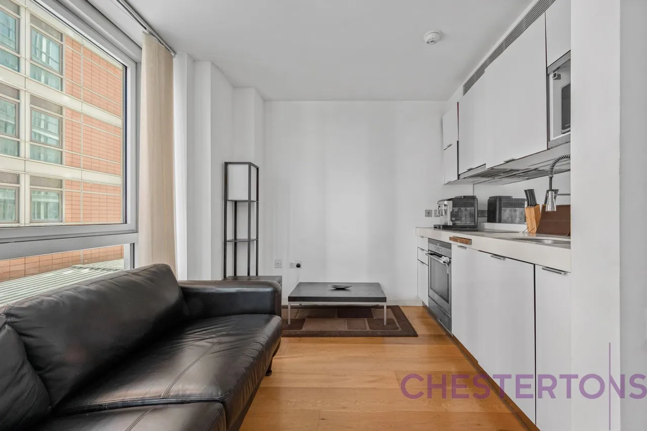 Fairmont Avenue, E14, photo 2