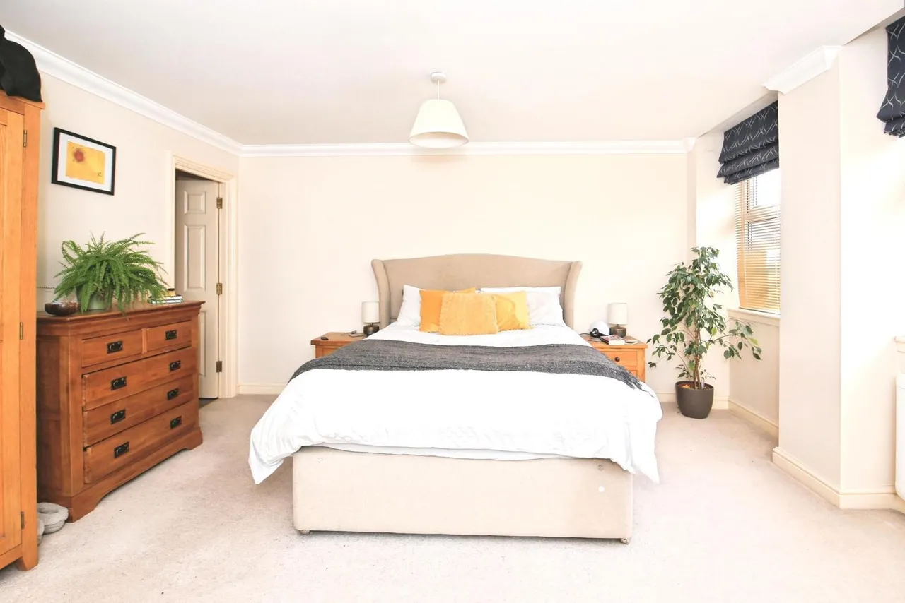 Priestgate, Peterborough, Cambridgeshire, PE1, photo 3