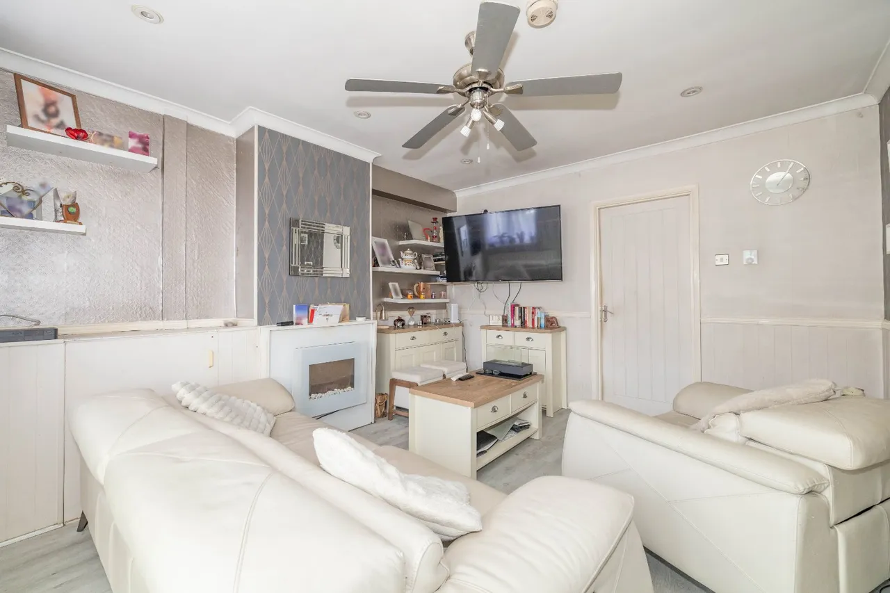 Hunter Avenue, Willesborough, TN24, photo 2