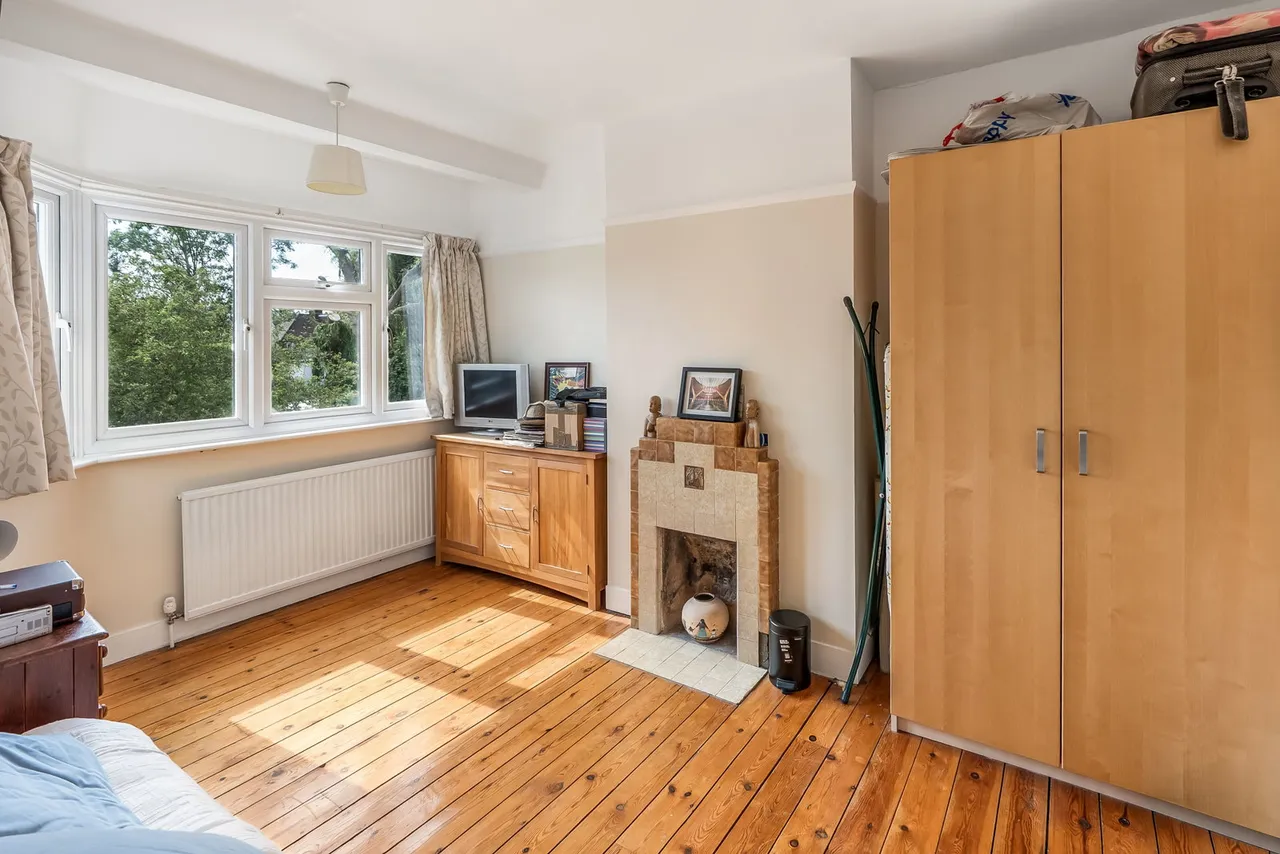 Brackley Square, Woodford Green, IG8, photo 15