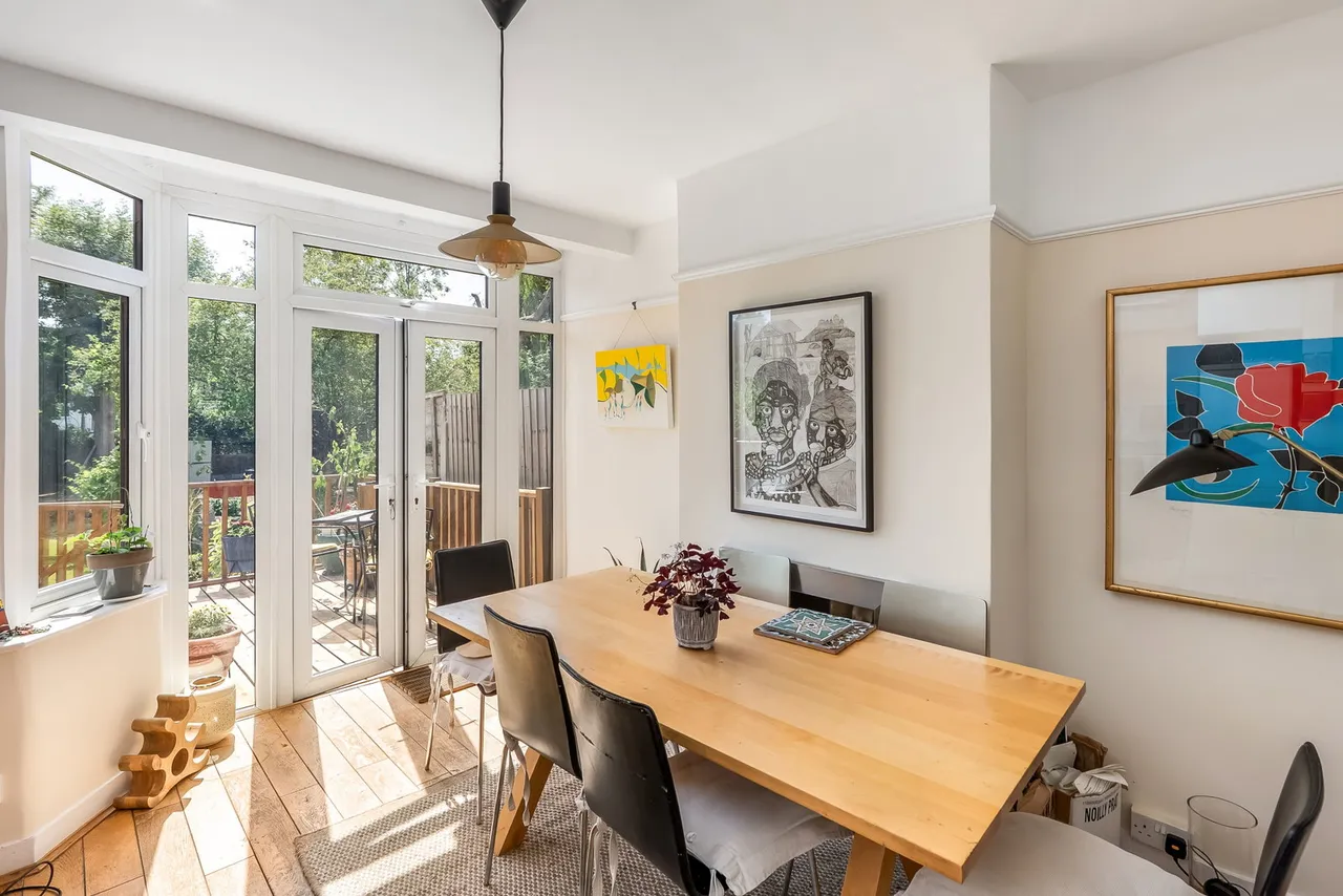 Brackley Square, Woodford Green, IG8, photo 20