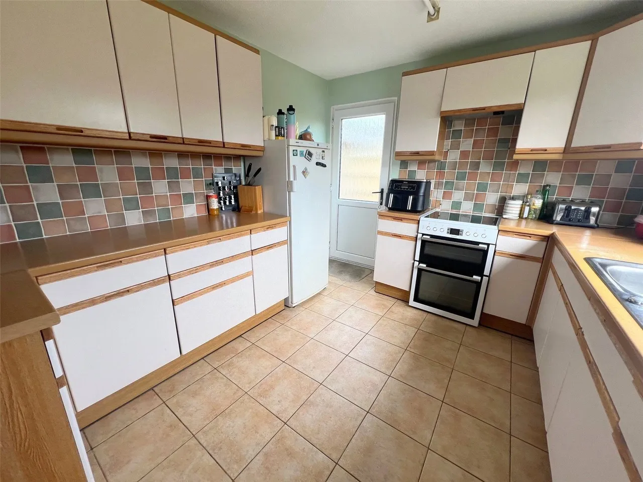 Longfellow Close, Priory Park, SA61, photo 7