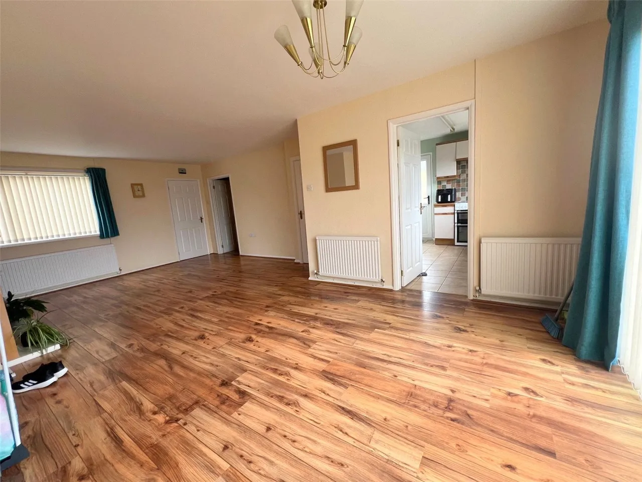 Longfellow Close, Priory Park, SA61, photo 5