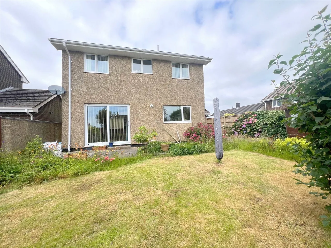 Longfellow Close, Priory Park, SA61, photo 2