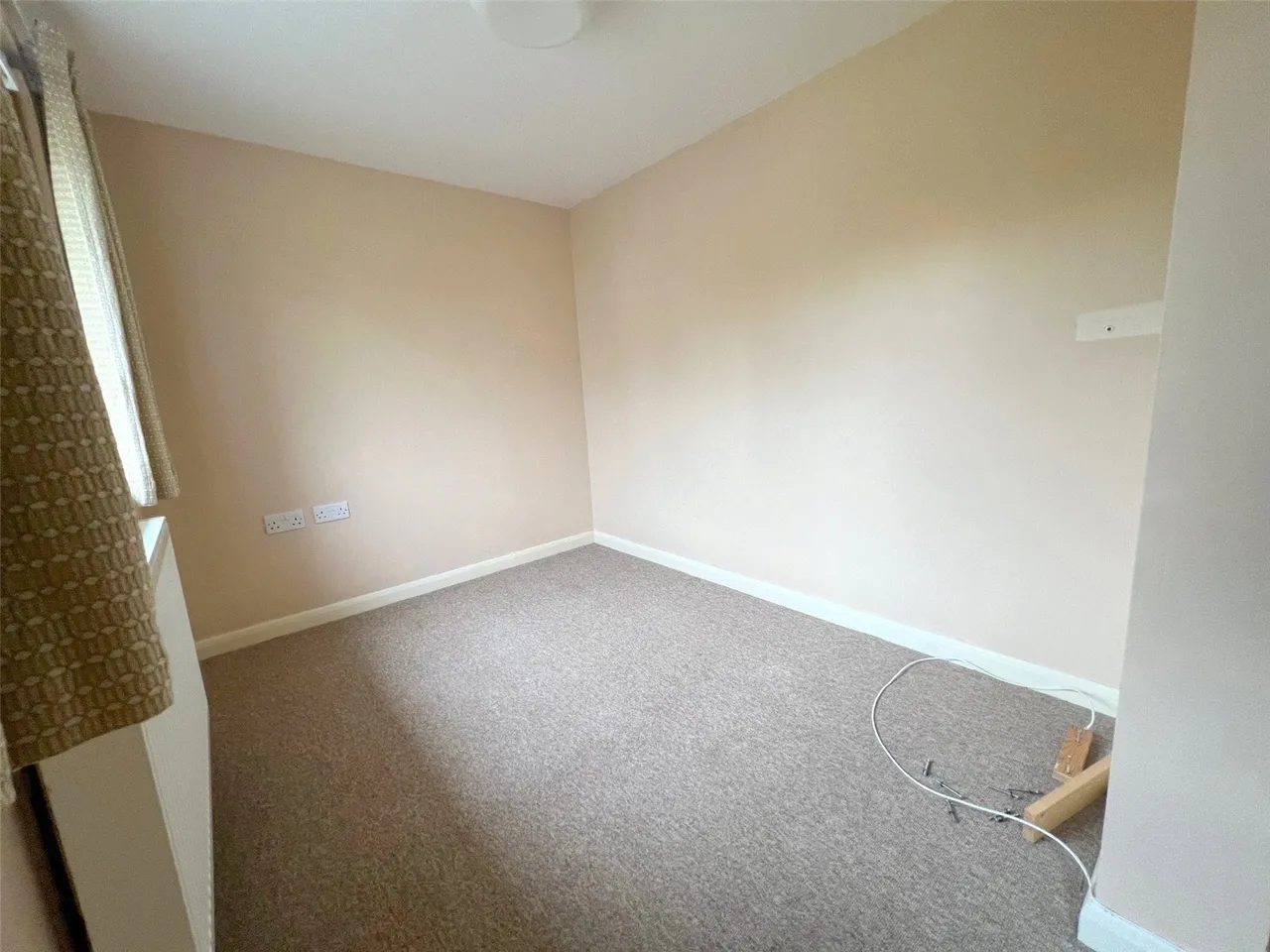 Longfellow Close, Priory Park, SA61, photo 10