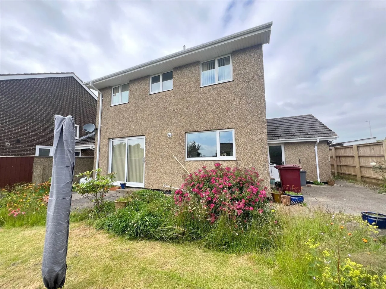 Longfellow Close, Priory Park, SA61, photo 28