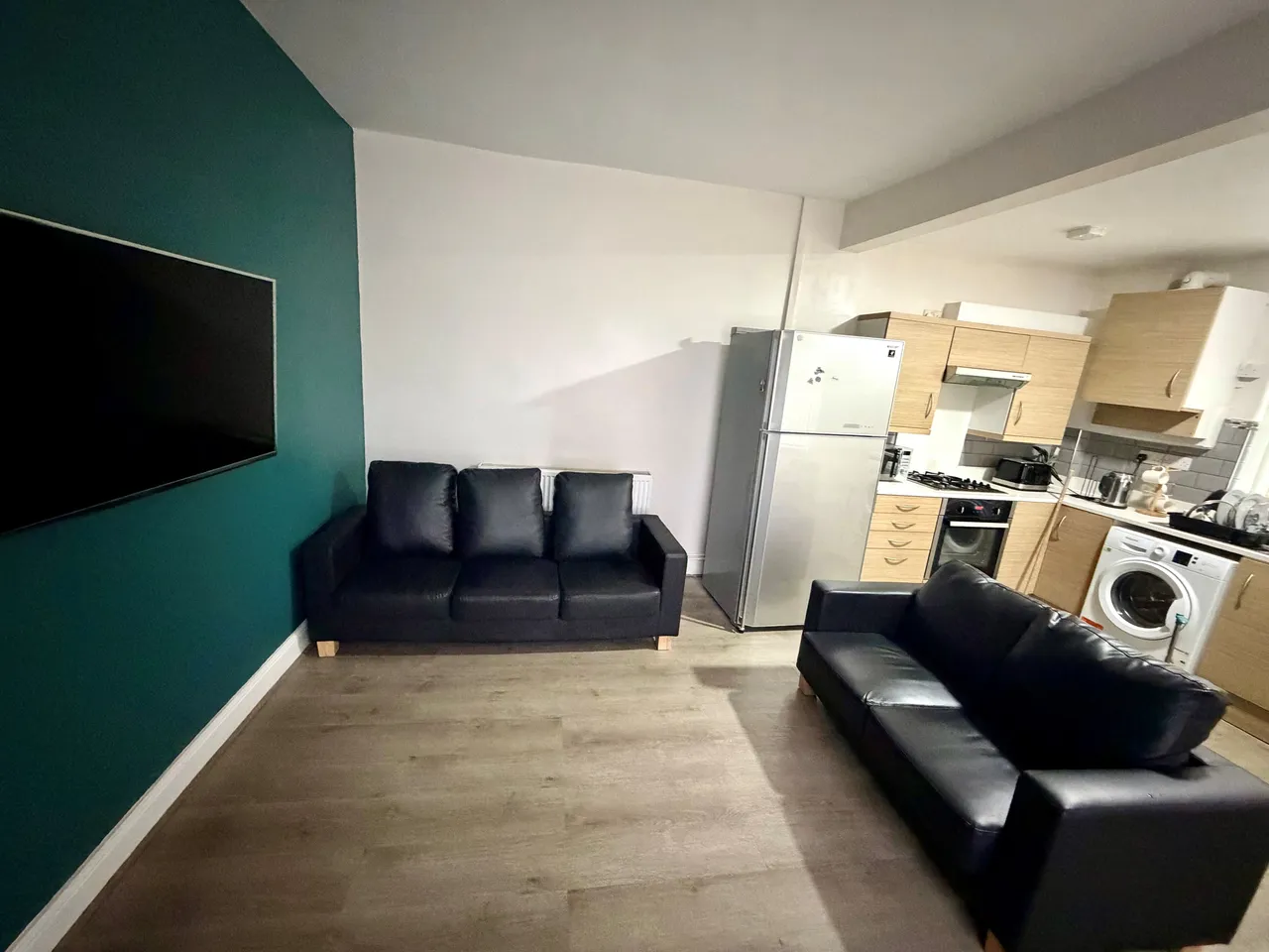 Kippax Street, Rusholme, M14, photo 3
