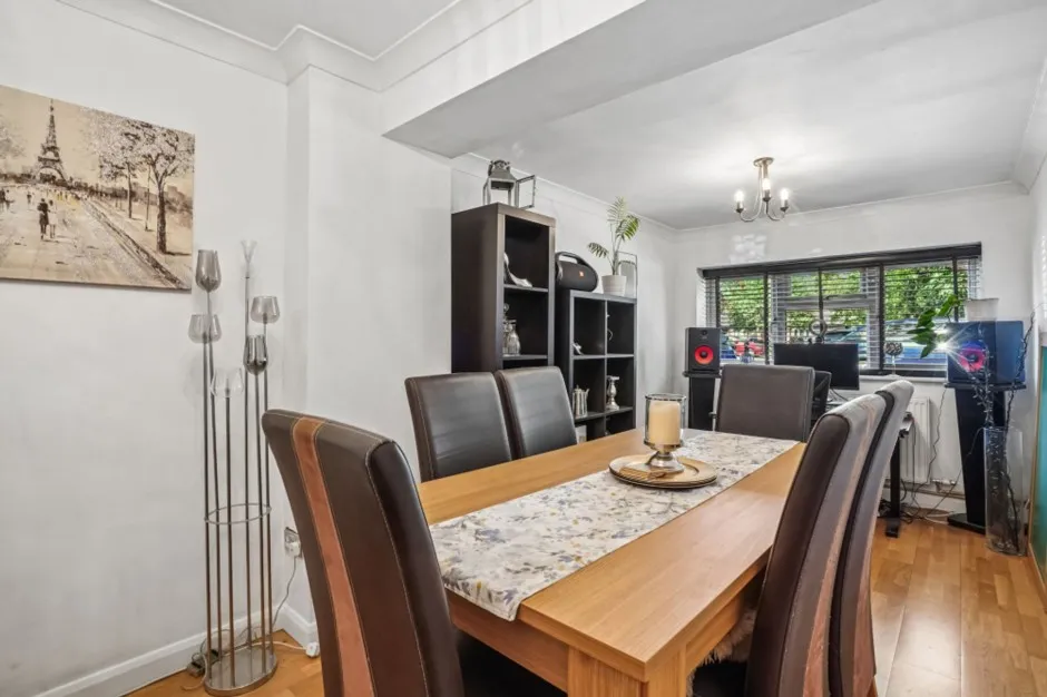 Wenlack Close, Denham, UB9, photo 6
