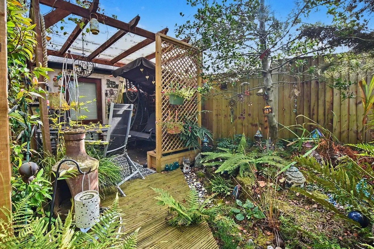 Ringwood Gardens, Leeds, LS14, photo 22