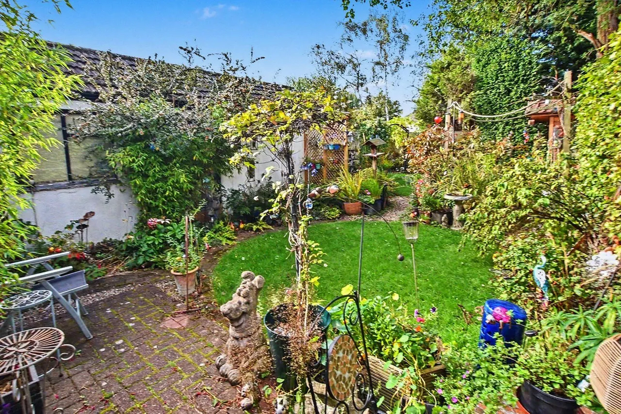 Ringwood Gardens, Leeds, LS14, photo 18