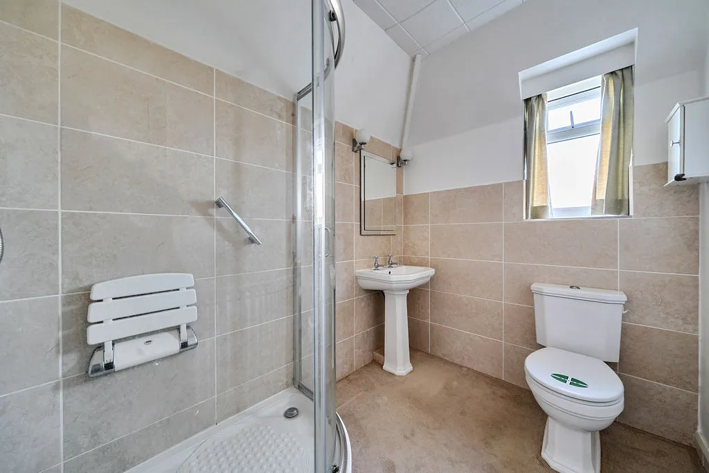 Rosebarn Avenue, Exeter, photo 16
