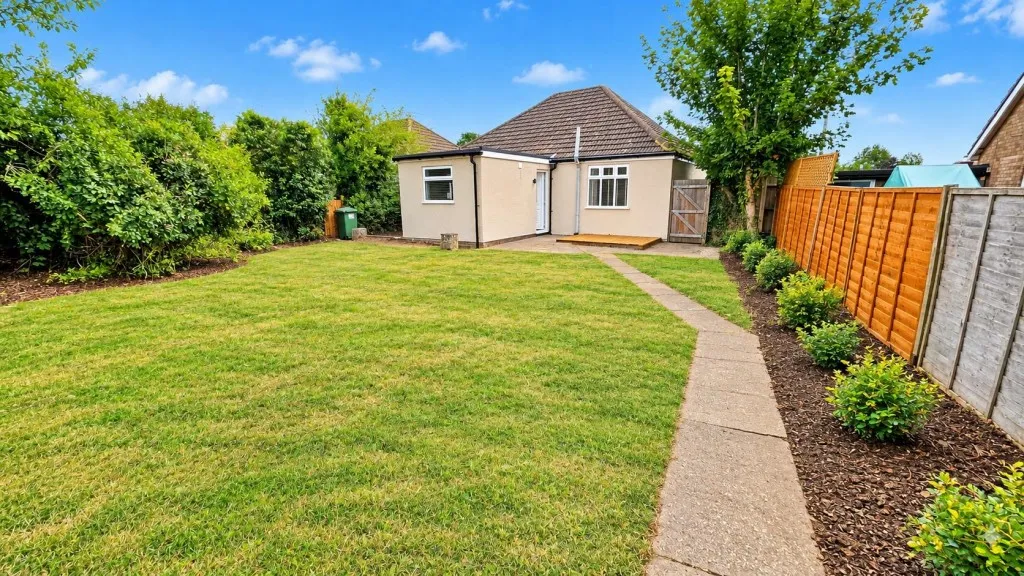 London Road, Roade, photo 11