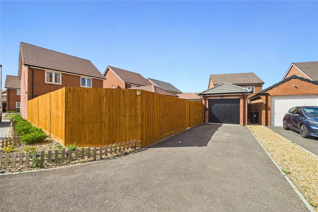 Sela Drive, Shinfield, RG2, photo 13