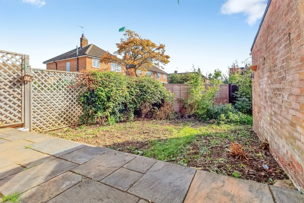 Sutherland Way, Stamford, PE9, photo 11
