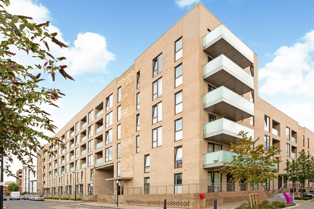 1 bed flat for sale — Blair Street, LONDON, E14