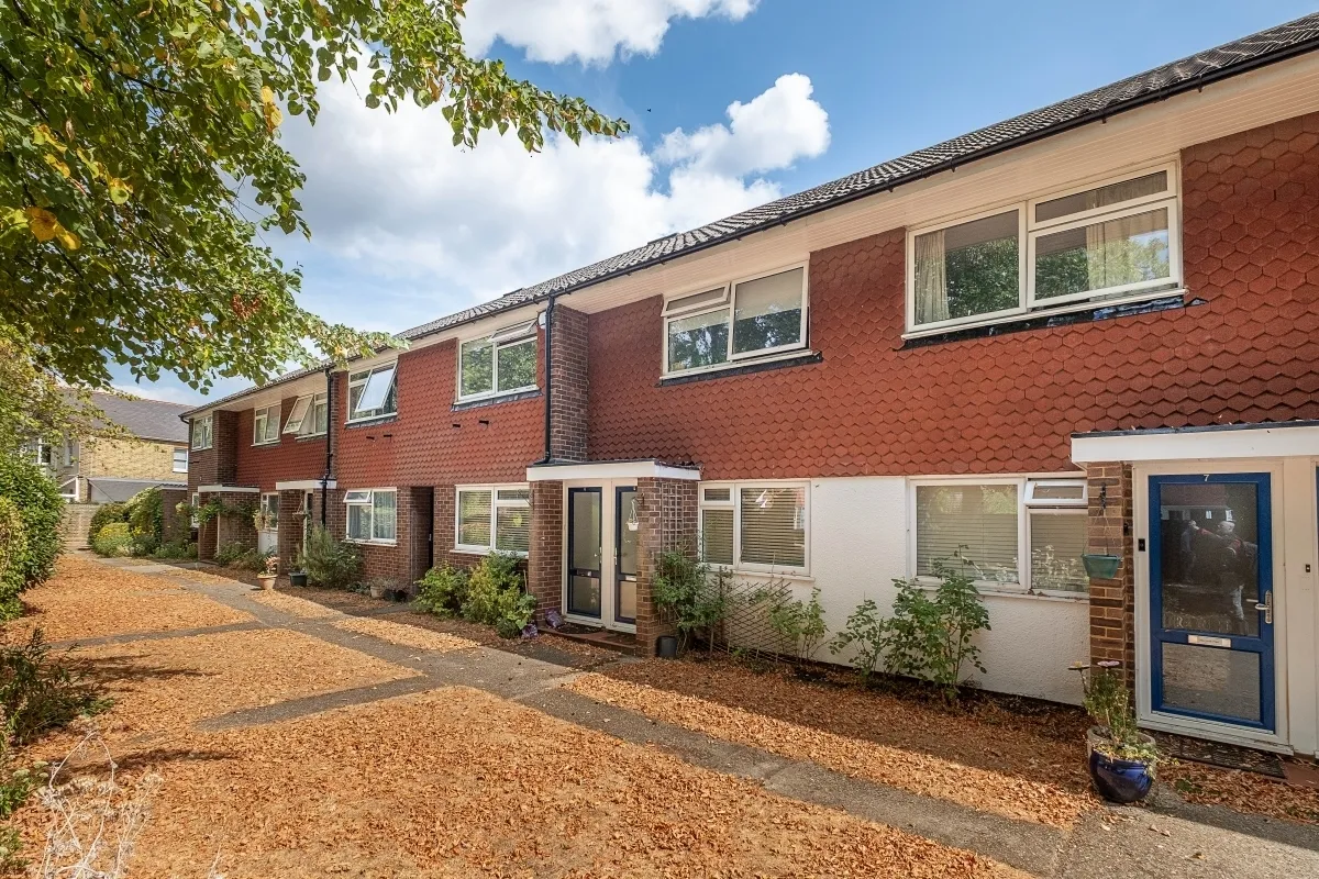 Udney Park Road, Teddington, TW11, photo 2