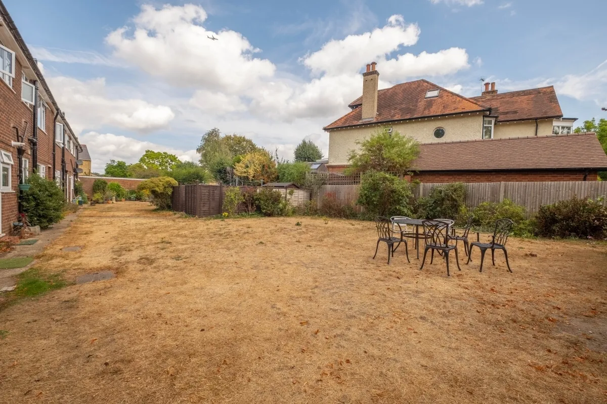 Udney Park Road, Teddington, TW11, photo 3