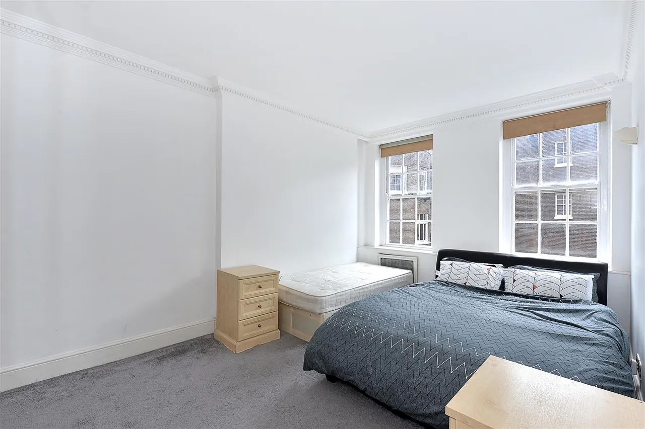 Portman Square, Marylebone, W1H, photo 5